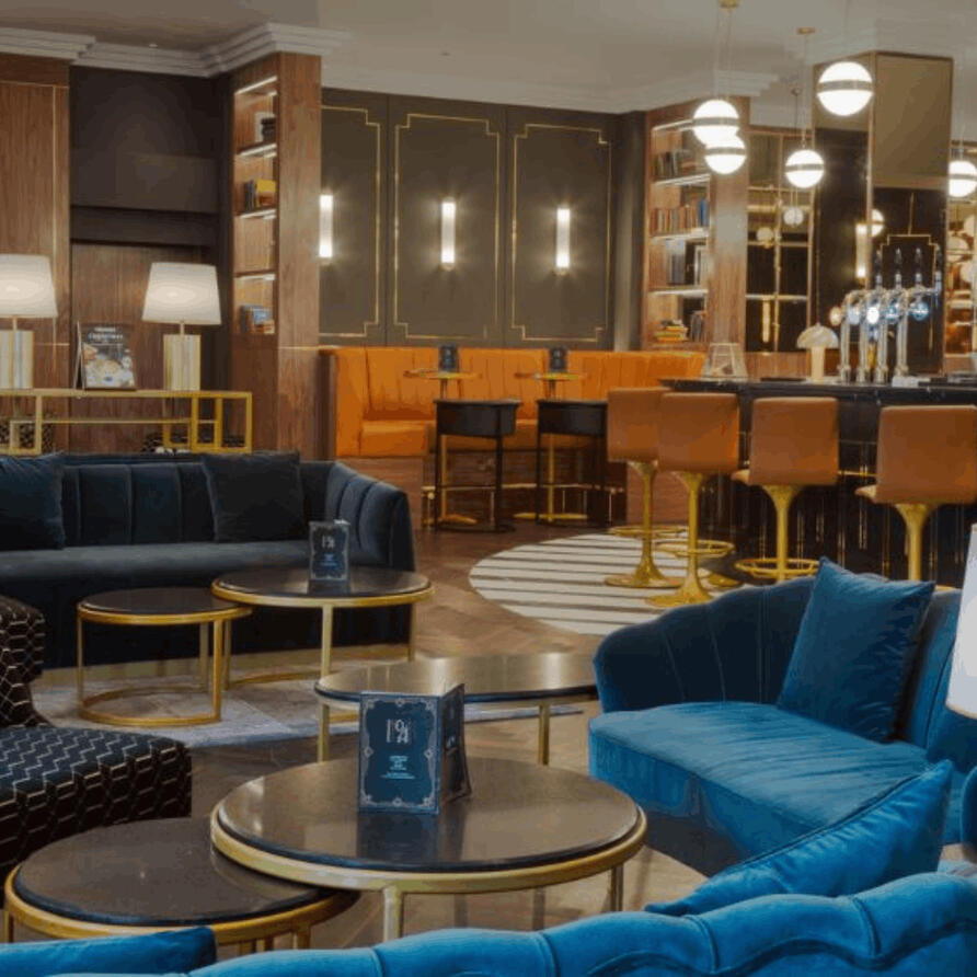 NO.4 BAR